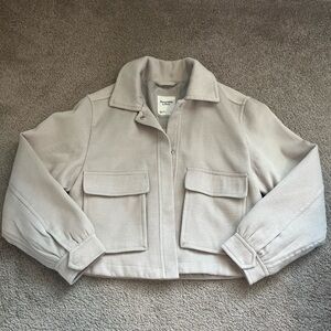 Abercrombie Light Gray Winter Coat Jacket Lined Pockets Size Medium